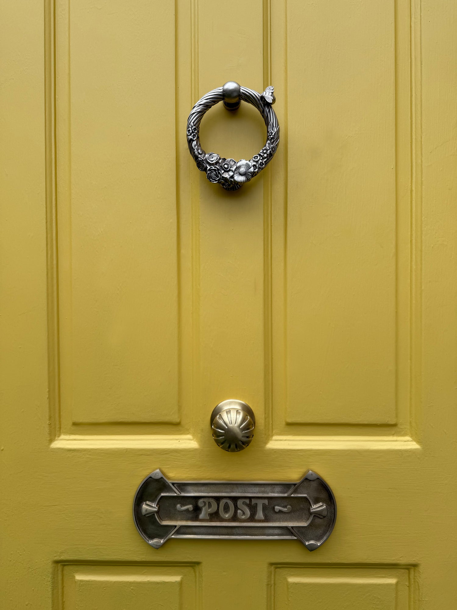 Bee Door Knocker
